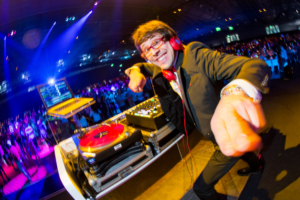 DJ